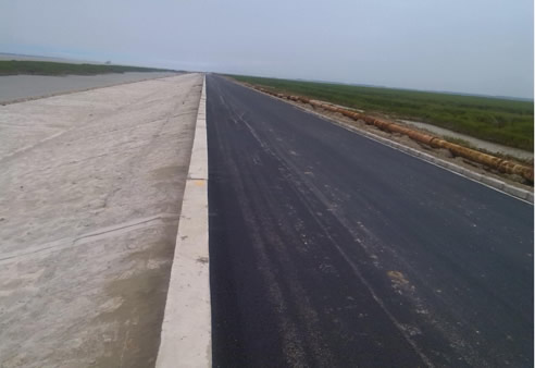 長(cháng)江口北(běi)支新村(cūn)沙水(shuǐ)域河(hé)道(dào)綜合整治工(gōng)程(南(nán)堤)