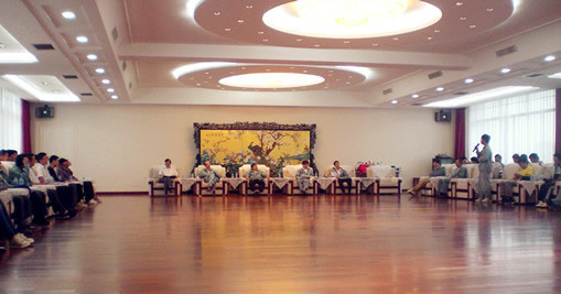 2011、2012年(nián)入職員(yuán)工(gōng)座談會(huì)在公司本部順利召開(kāi)