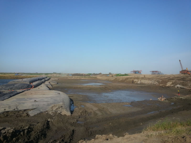 張家(jiā)港西(xī)水(shuǐ)道(dào)Ⅴ标順利推進